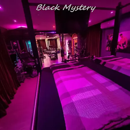 Appartement Romantikapartment Black Mystery